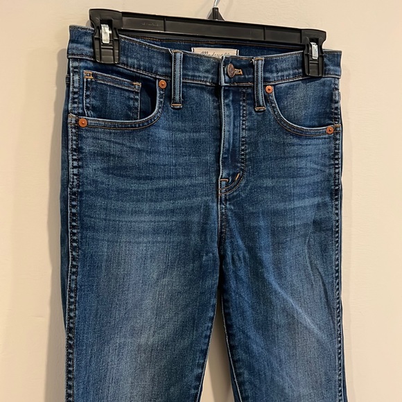 Madewell 10" High-Rise Skinny Jeans in Danny Wash - Picture 3 of 7